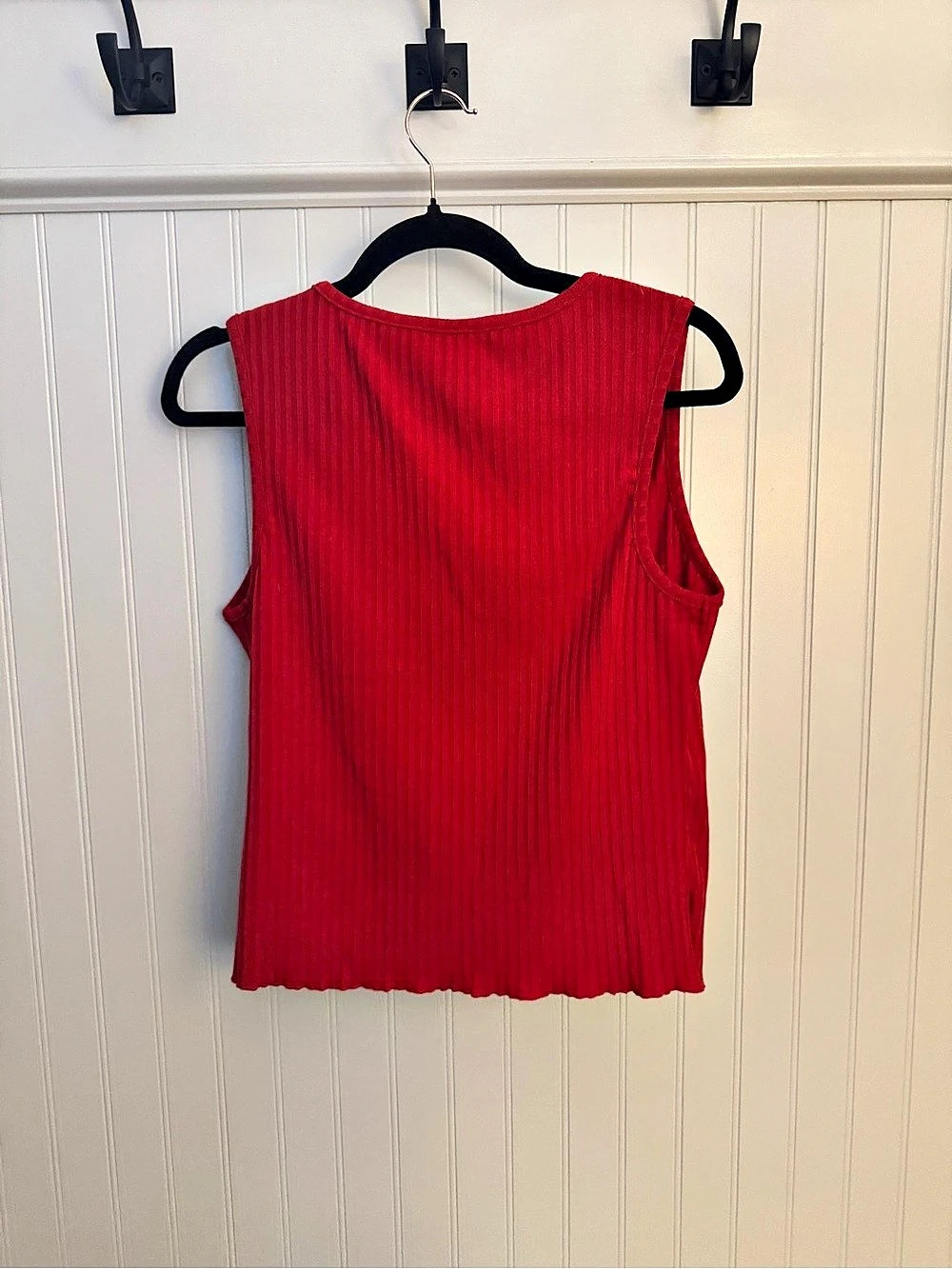 Red Ribbed Button Front Tank Top - Picture 3 of 3